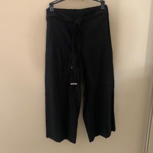 Brand new Calvin Klein wide leg pants with tie belt!
